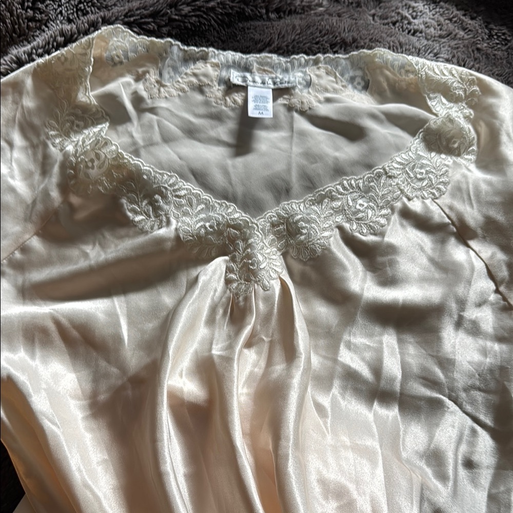 Oscar de la Renta Cream Lace Chemise/ nightgown